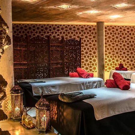 ホテル Medina Mudejar Banos Arabes